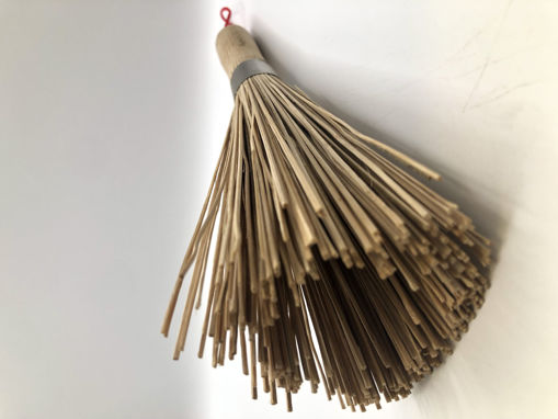 Picture of TURNING BROOM (EWEDU)